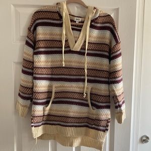 BKE hooded sweater in perfect condition size xs